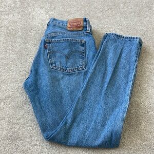 501s Distressed Levi Jeans